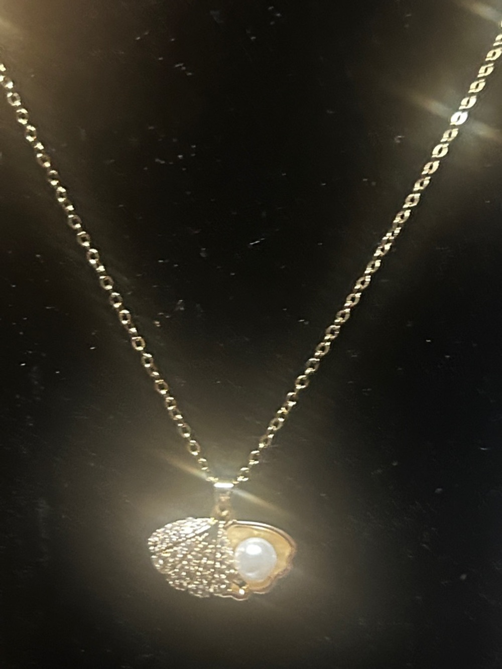 Gold Shell Pearl Pendant Necklace - Elegant Women's Jewelry